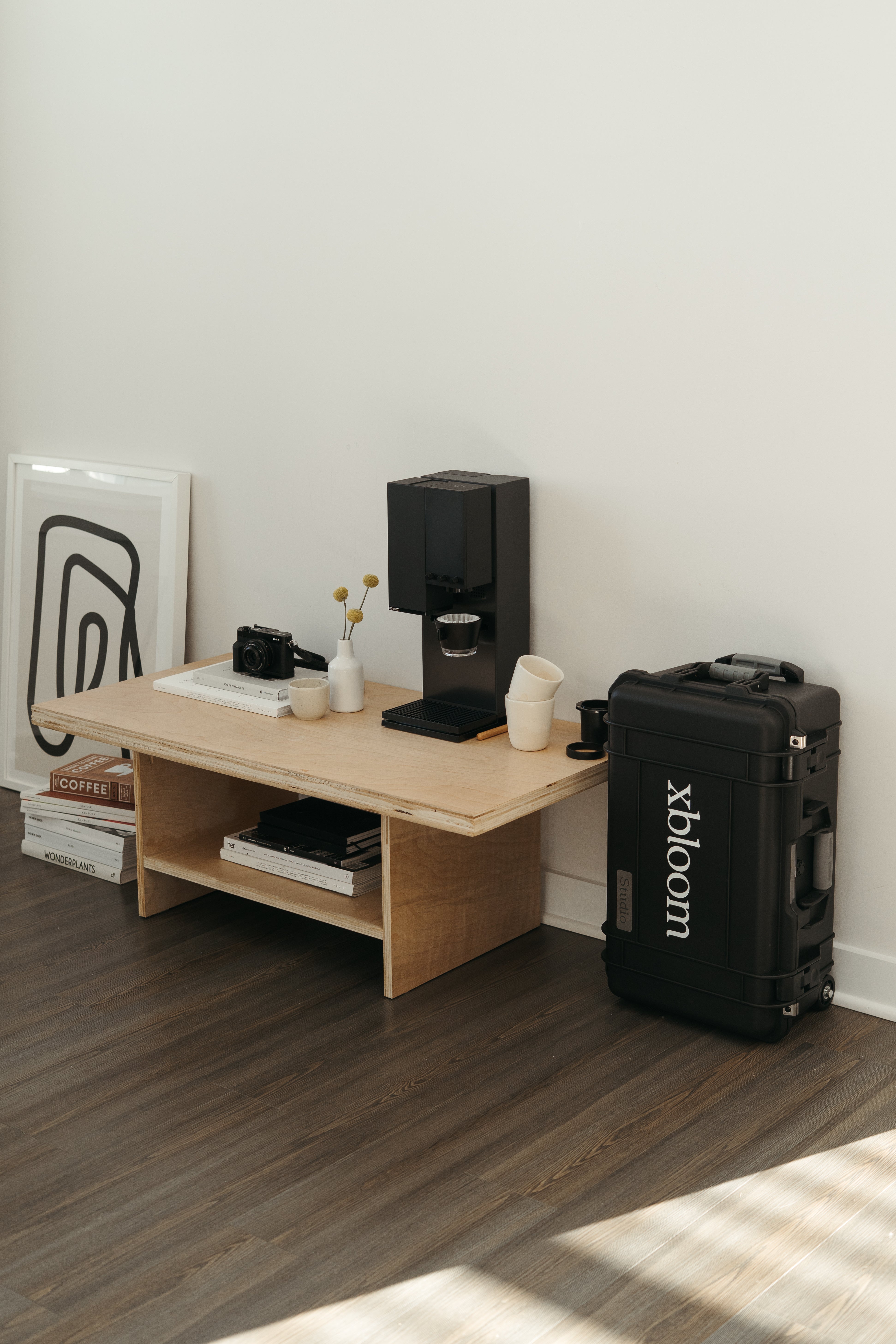 xBloom Studio in Midnight Black brewing a cup of coffee